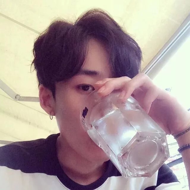 喻芬茗姣