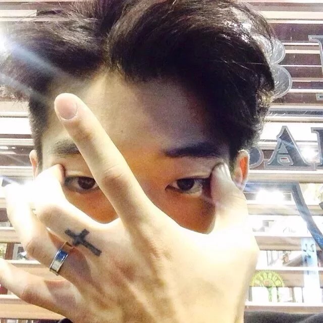 翟诚蓉亚