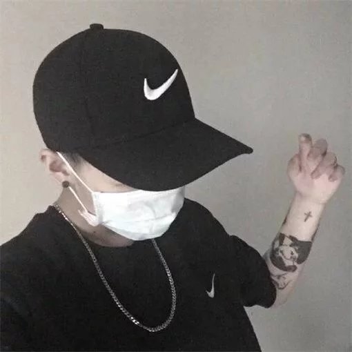 嵇彪婉君